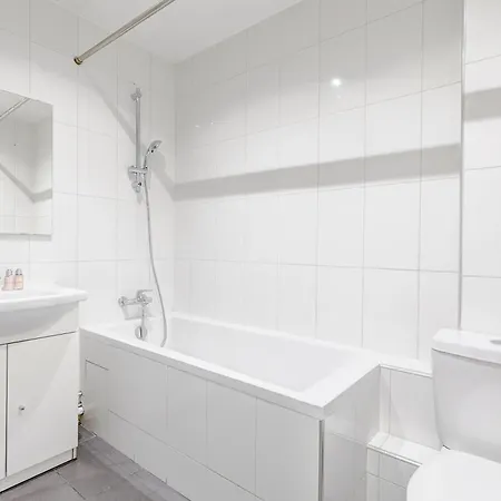 Apartamento Elegance Haussmannienne Au Coeur Du Marais París Exterior foto